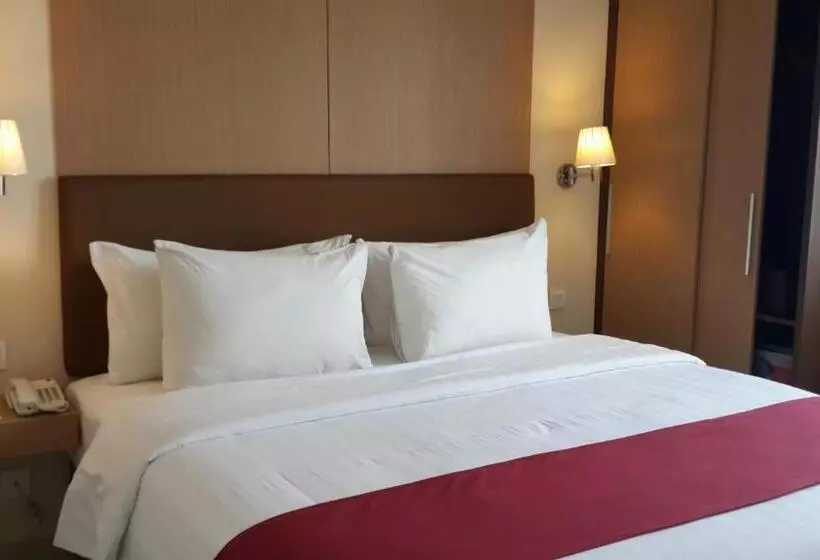 آپارتمان 1 خوابه با بالکن, Atria Residences Gading Serpong
