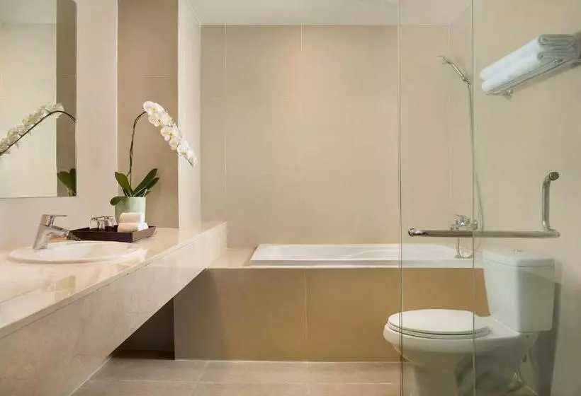 آپارتمان 2 خوابه با بالکن, Atria Residences Gading Serpong