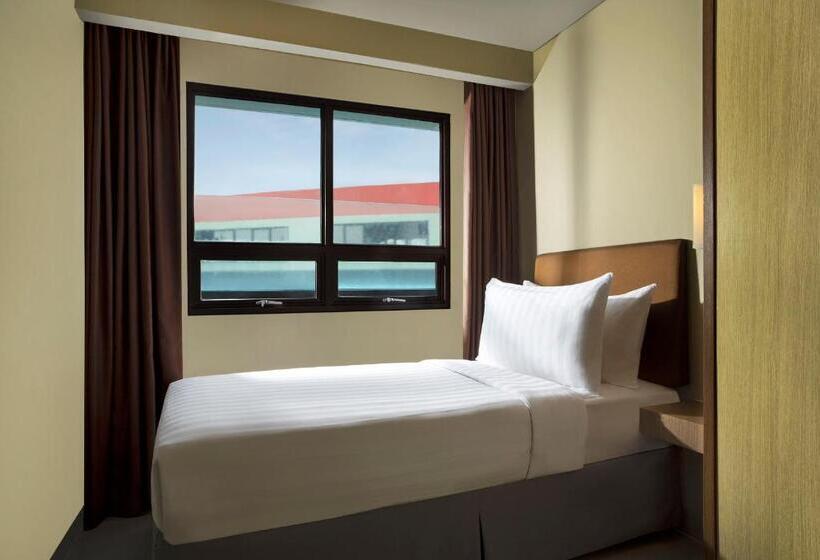 آپارتمان 2 خوابه با بالکن, Atria Residences Gading Serpong