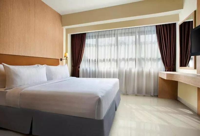 آپارتمان 2 خوابه با بالکن, Atria Residences Gading Serpong