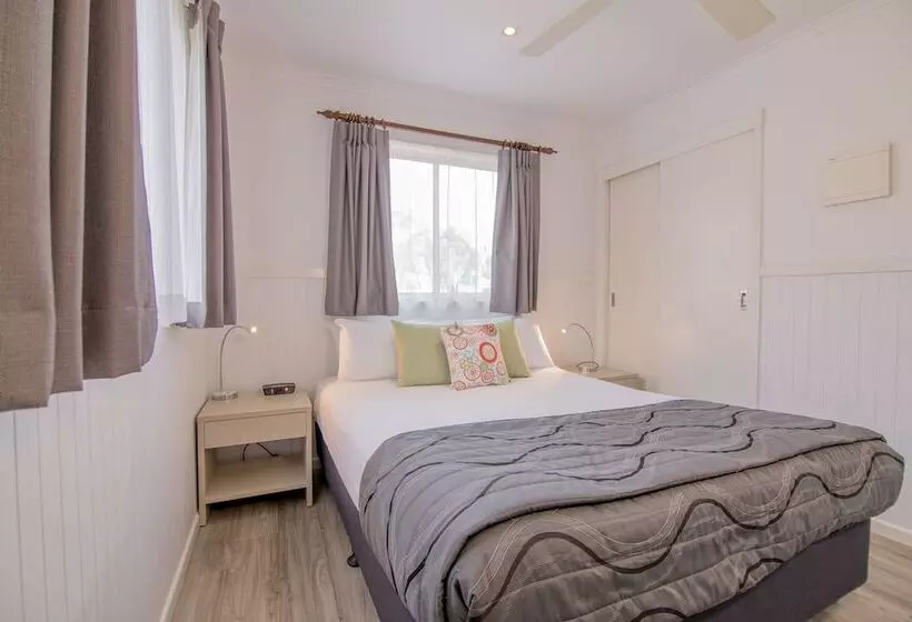 Villa 1 Makuuhuone, Nrma Blue Dolphin Yamba Holiday Resort