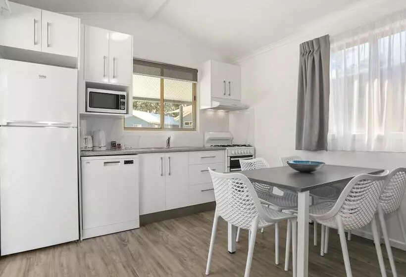 Villa 1 Makuuhuone, Nrma Blue Dolphin Yamba Holiday Resort