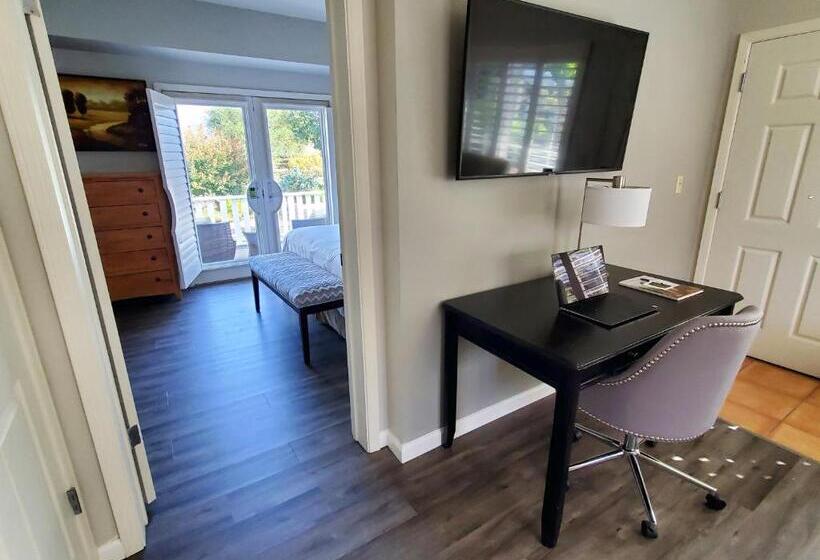 이그제큐티브 스위트, Geyserville Inn