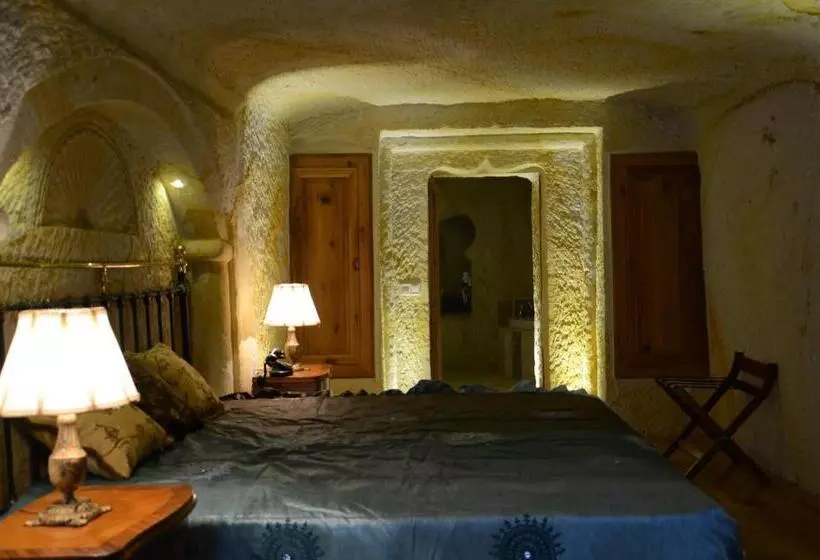 اتاق لوکس, Golden Cave Suites
