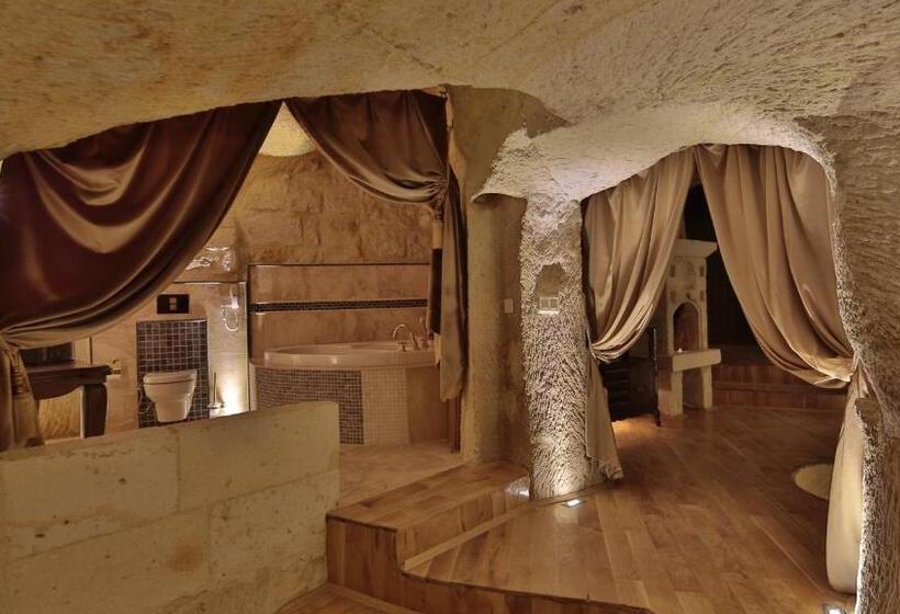 Королевский Люкс, Golden Cave Suites