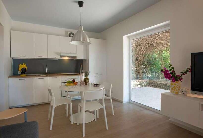 سوییت خانوادگی, I Giardini Di Athena Athena Resort