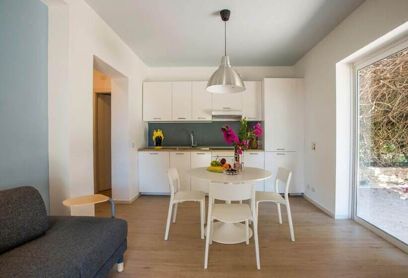 سوییت خانوادگی, I Giardini Di Athena Athena Resort