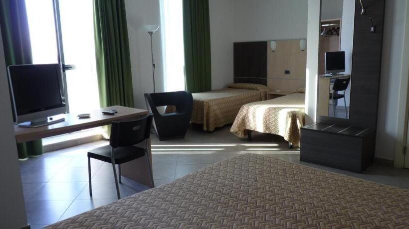 Chambre Quadruple Standard, Lux