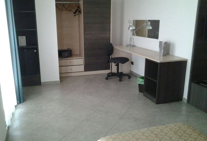 Chambre Standard, Lux