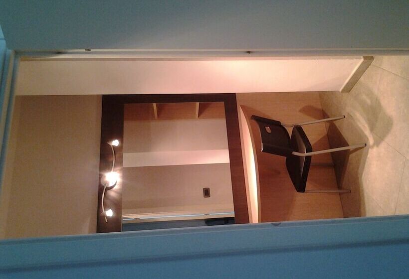 Chambre Standard, Lux