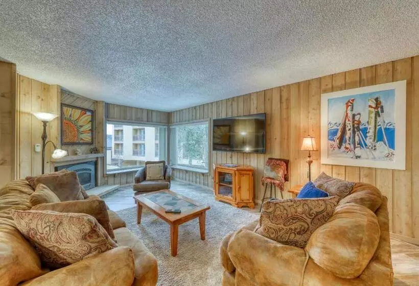 ２ベッドルームアパートメント, Powderhorn Condo