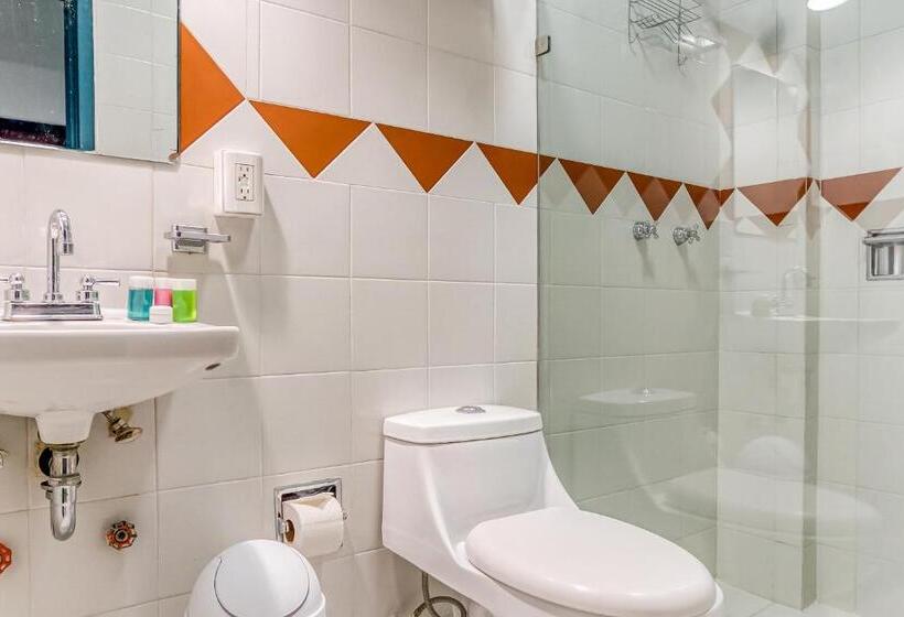 غرفة أساسية حمام مشترك, Selina Mexico City Downtown