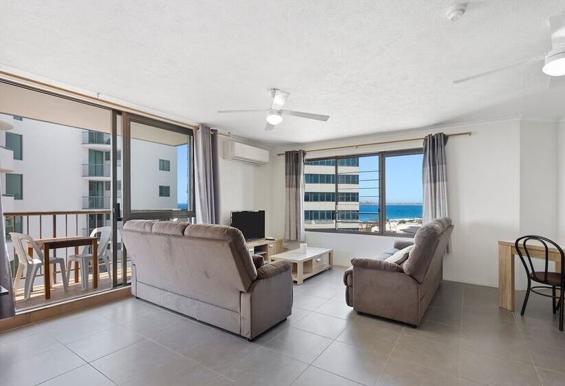 آپارتمان لوکس 2 خوابه, Langley Park Apartments