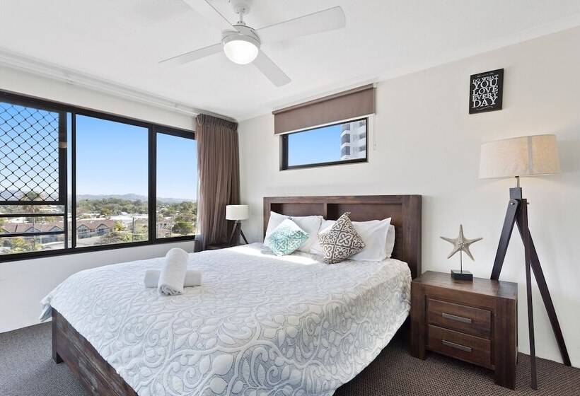 آپارتمان خانوادگی 2 خوابه, Langley Park Apartments