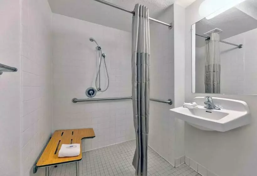 اتاق استاندارد برای معلولان, Motel 6 Columbus, Ga
