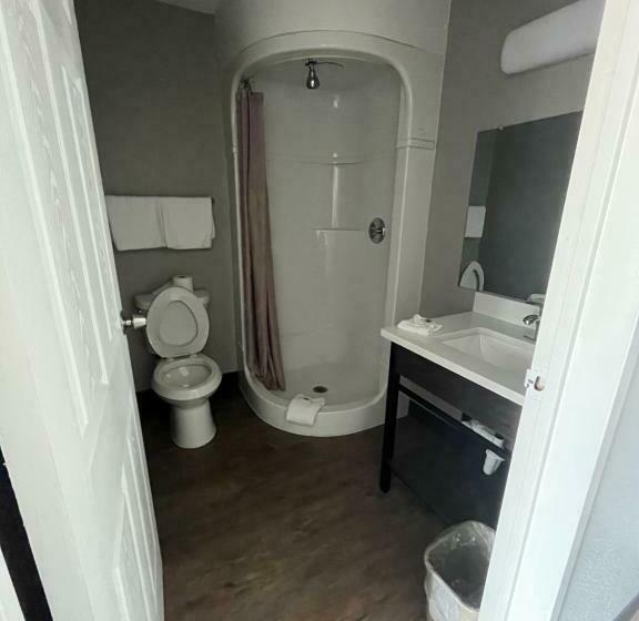 Номер Deluxe Кровать Кинг, Motel 6wichita, Ks  Airport