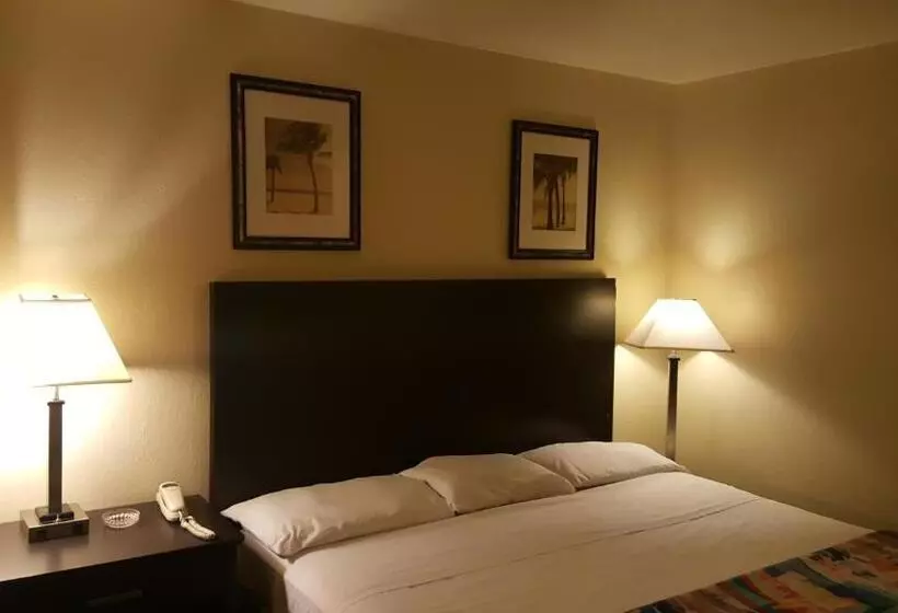 キングサイズベッドのスタンダードルーム, Americas Best Inn Macon