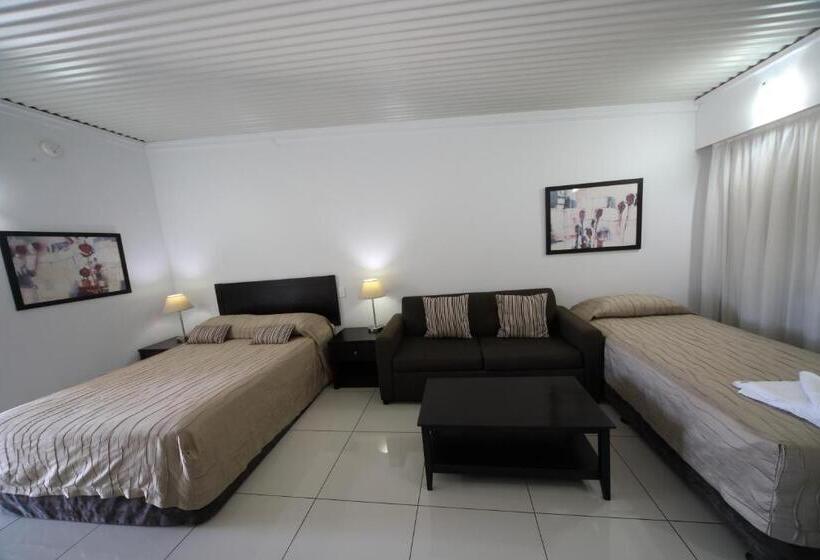 اتاق لوکس, Route 66 Motor Inn