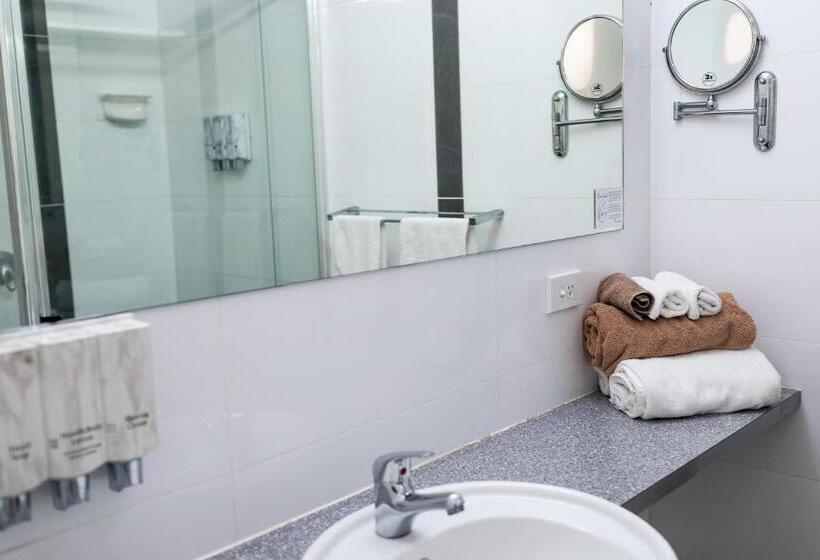 اتاق استاندارد, Route 66 Motor Inn