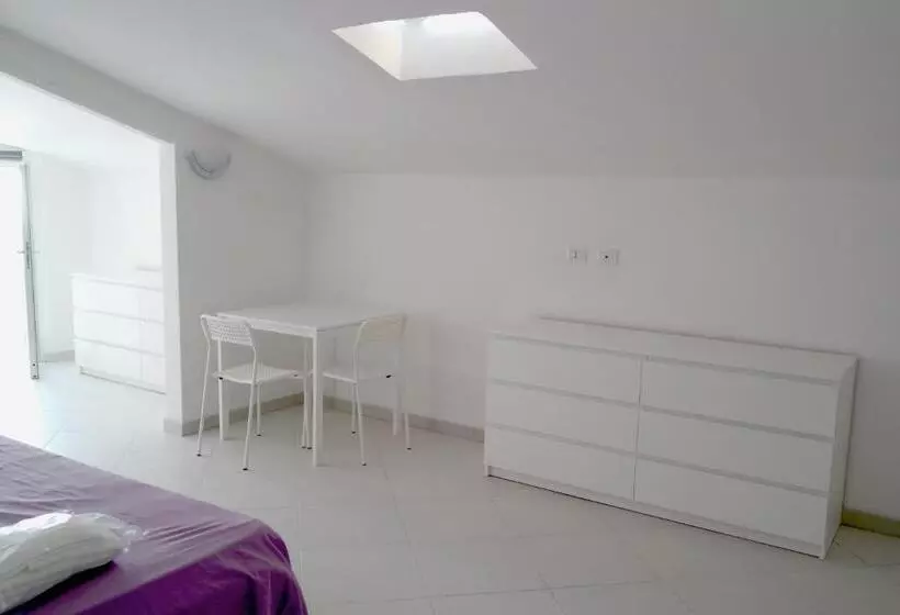 １ベッドルームペントハウスアパート, Residence Reale
