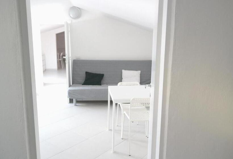 带1个卧室的顶楼公寓, Residence Reale