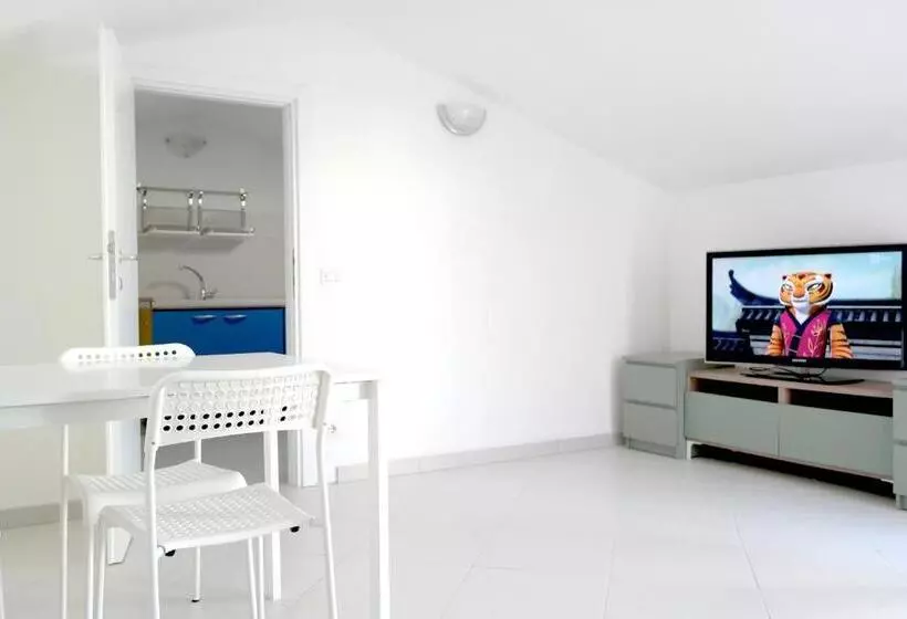１ベッドルームペントハウスアパート, Residence Reale