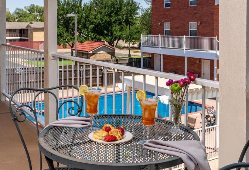 غرفة قياسية مزوَّدة بشُرفة, Woodrow House Bed & Breakfast