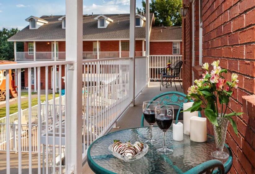 סוויטה, Woodrow House Bed & Breakfast