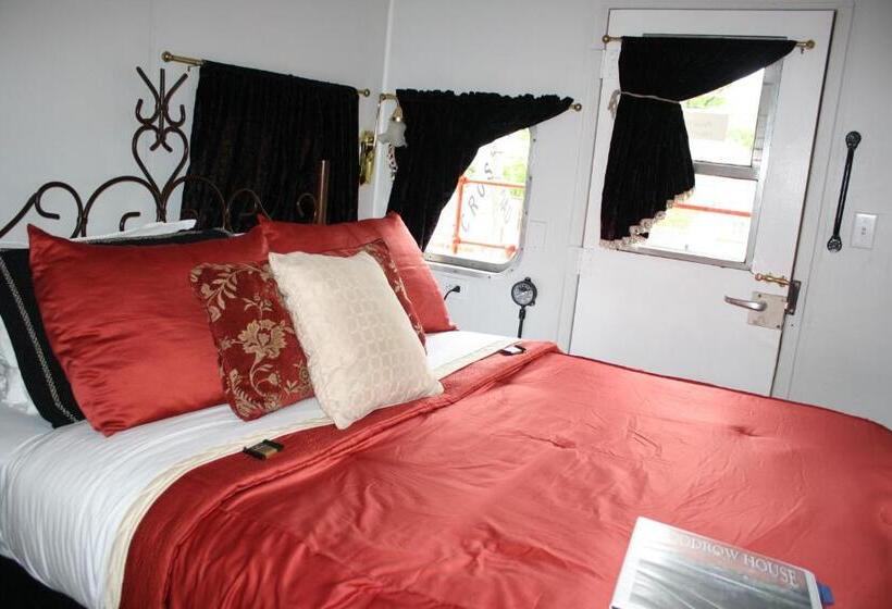 חדר סטנדרט עם מטבח, Woodrow House Bed & Breakfast