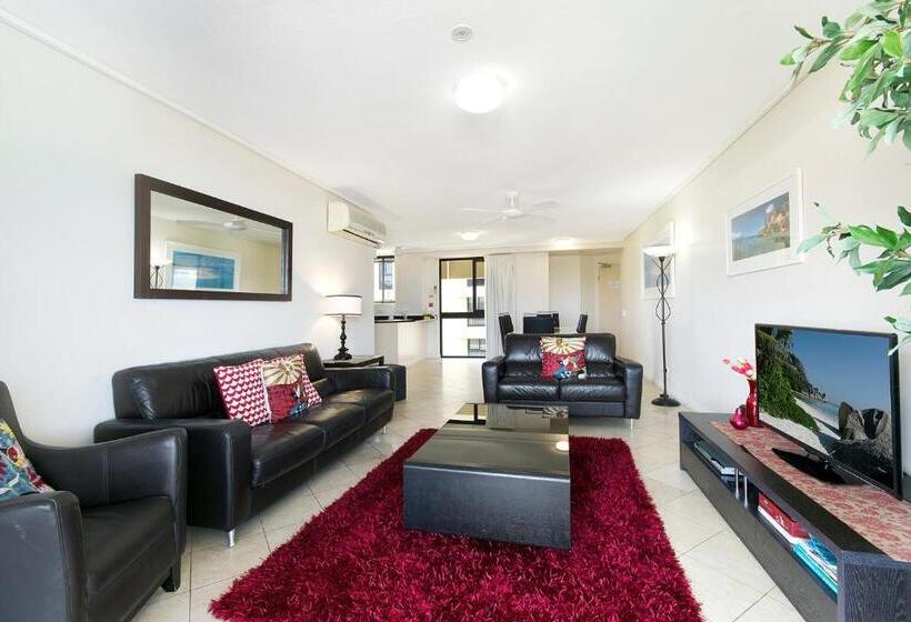 Апартаменты 3 Спальни Вид на Море, Clubb Coolum Beach Resort