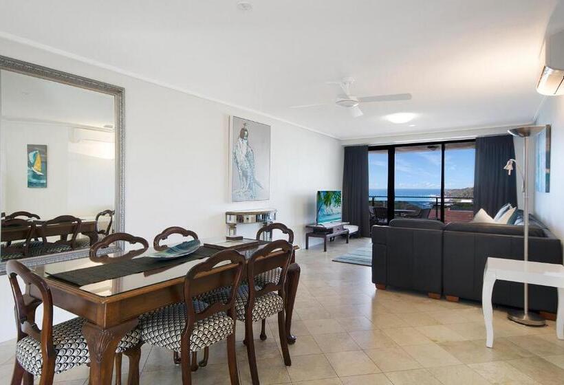 Апартаменты 3 Спальни Вид на Море, Clubb Coolum Beach Resort