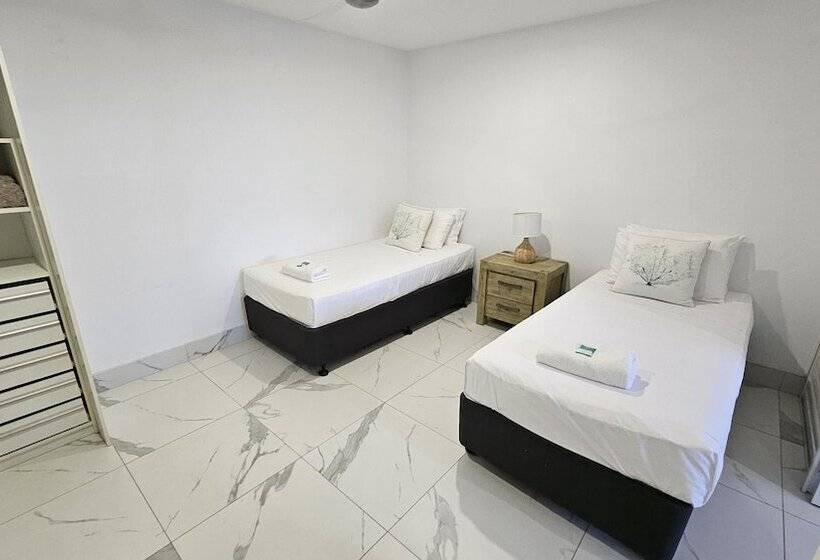 Апартаменты 2 Спальни Вид на Море, Clubb Coolum Beach Resort