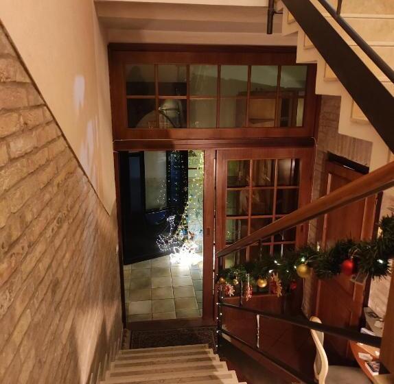 Economy Triple Room, D'elite Room & Breakfast