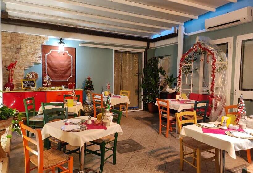 اتاق اکونومی, D'elite Room & Breakfast