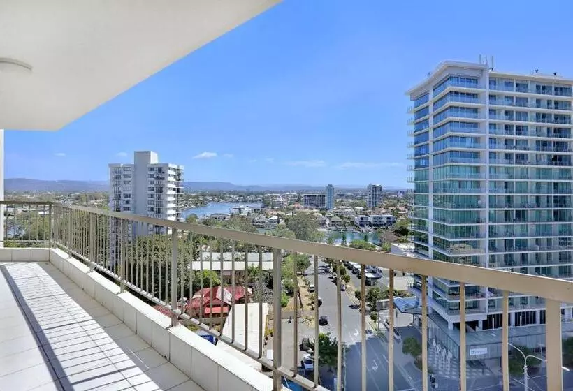 آپارتمان 3 خوابه با چشم‌انداز دریا, Genesis Apartments By Gold Coast Premium
