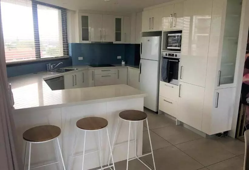 آپارتمان 1 خوابه همکف, Genesis Apartments By Gold Coast Premium