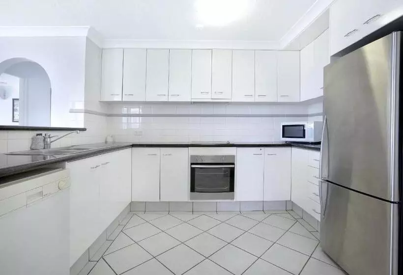 آپارتمان 3 خوابه با چشم‌انداز دریا, Genesis Apartments By Gold Coast Premium