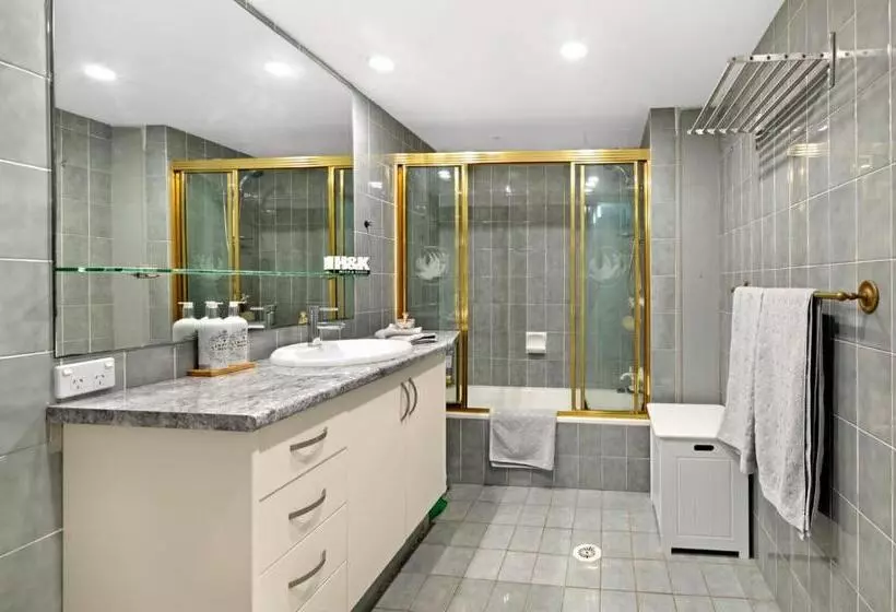 آپارتمان سوپریور 2 خوابه, Genesis Apartments By Gold Coast Premium