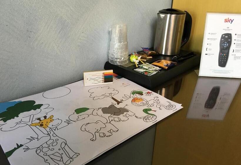 חדר משפחתי, Ca  Del Rio Resort