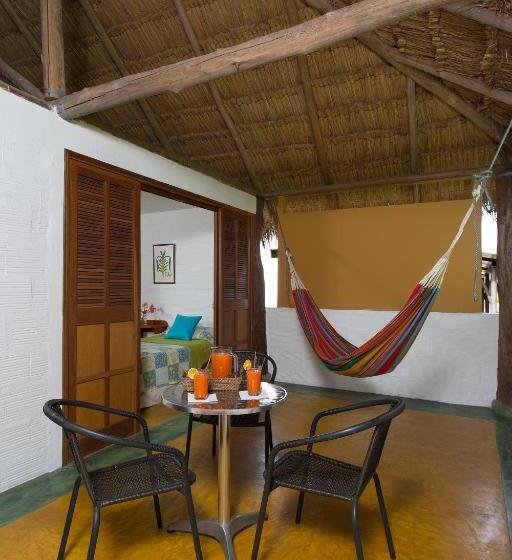 スタンダードトリプルルーム, Cinaruco Caney