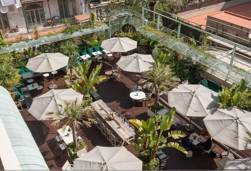 اتاق داخلی دلوکس, Cotton House Hotel, Autograph Collection