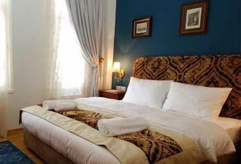 اتاق لوکس, Djem