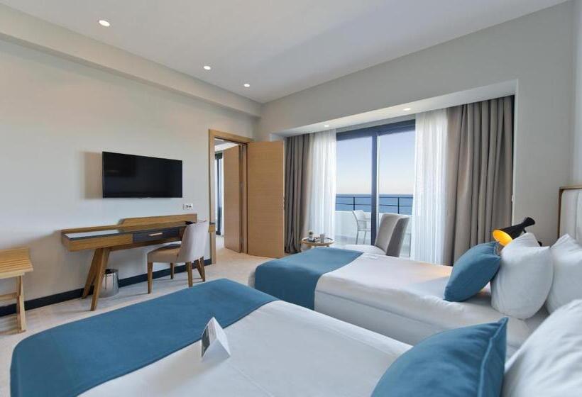 Camera Deluxe Vista Città, Ramada Plaza Hotel & Spa Trabzon