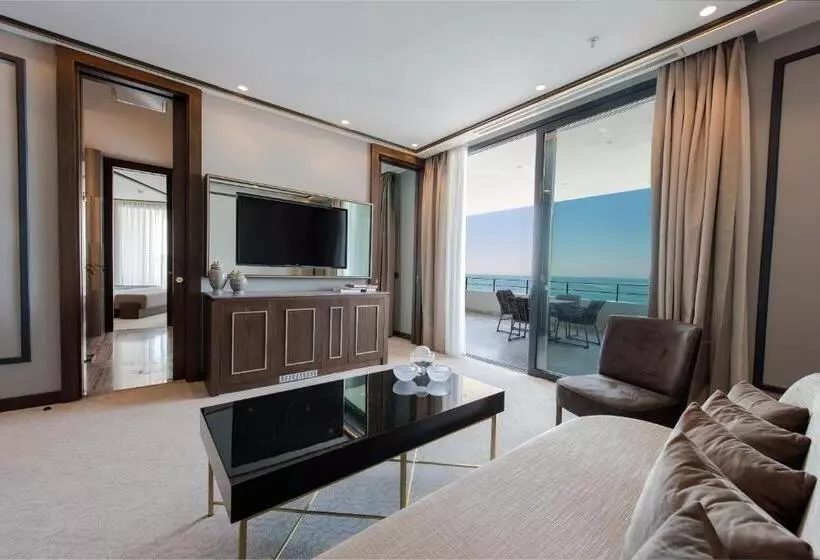 سوئیت مستر با چشم‌انداز دریا, Ramada Plaza Hotel & Spa Trabzon