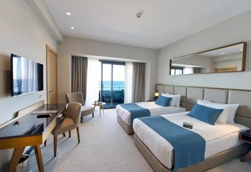 اتاق خانوادگی تودرتو, Ramada Plaza Hotel & Spa Trabzon