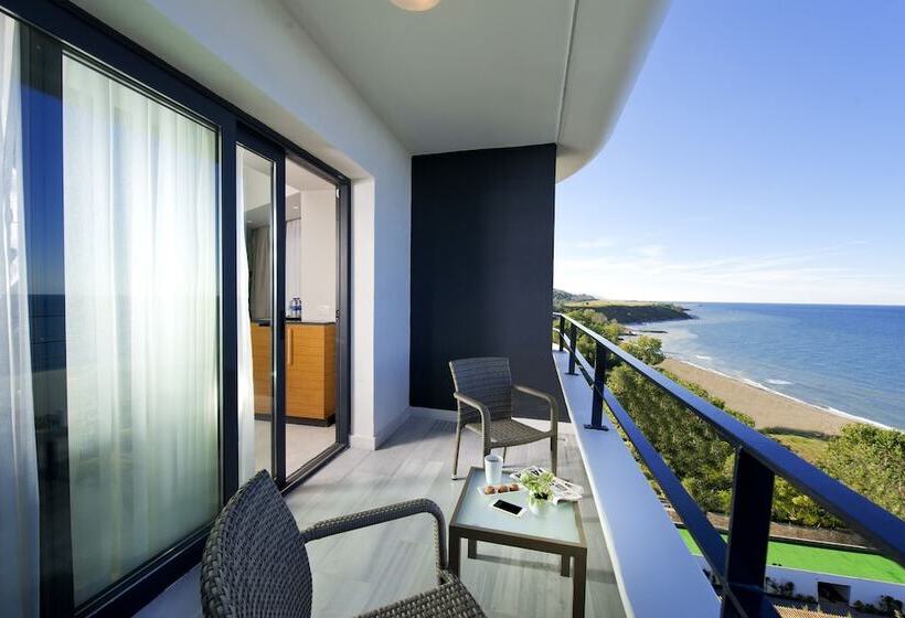 Camera Deluxe Vista Mare, Ramada Plaza Hotel & Spa Trabzon