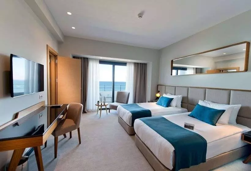 اتاق لوکس با چشم‌انداز دریا, Ramada Plaza Hotel & Spa Trabzon
