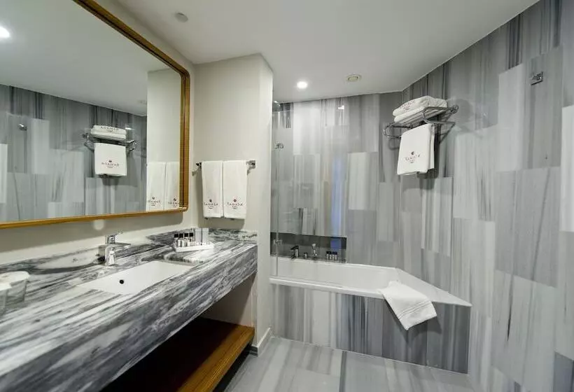 سوییت با چشم‌انداز دریا, Ramada Plaza Hotel & Spa Trabzon
