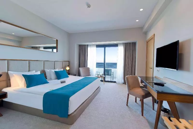 اتاق لوکس با چشم‌انداز دریا, Ramada Plaza Hotel & Spa Trabzon