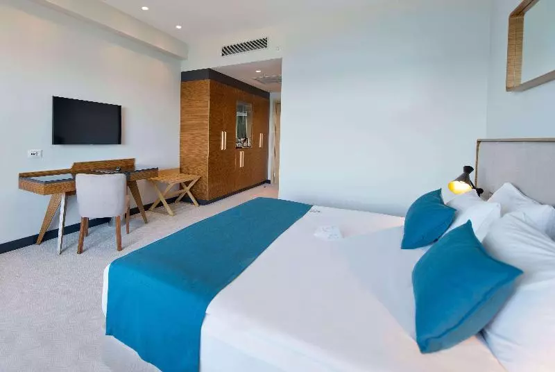 اتاق لوکس با چشم‌انداز باغ, Ramada Plaza Hotel & Spa Trabzon